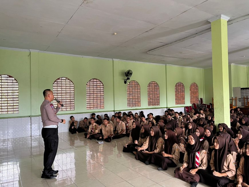 Satlantas Polres Pandeglang Gelar Sosialisasi Berlalu Lintas di SMK Babunajah